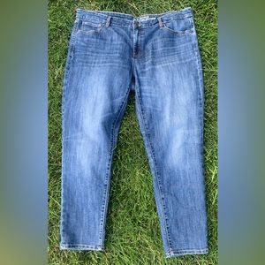 •GAP JEANS•Girlfriend Coupe Girlfriend Cut•Ankle Jeans•Wos Size 16/33•Great Cond